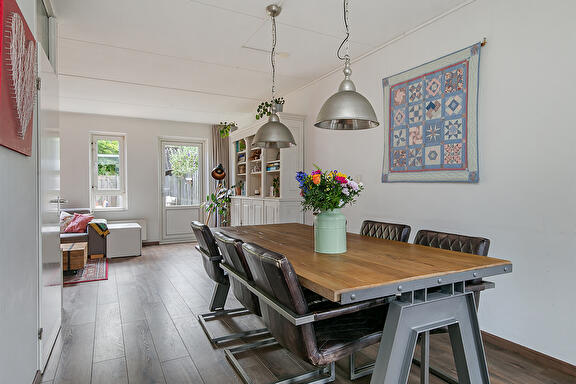 Jaltadheerd 105 woonkamer